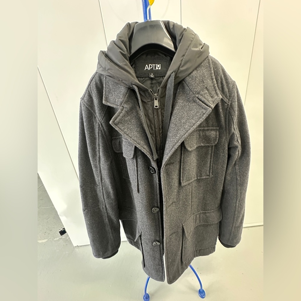 Men's hooded pea coat. Excellent condition. Size Medium